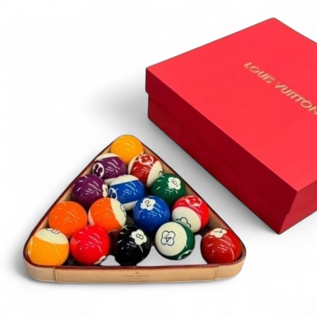 Louis Vuitton Ed Collectors Piece Dynasphere Edition Pool Gift Set (1 of 7)