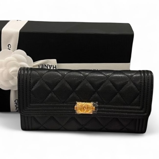 CHANEL Black/Gold Quilted Le Boy Beaute Wallet & Original Box (1 of 7)
