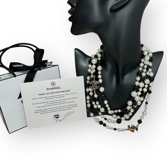 CHANEL Necklace Pearl/Black/Gold Gabrielle L.A.C & Original Gift Bag (1 of 4)
