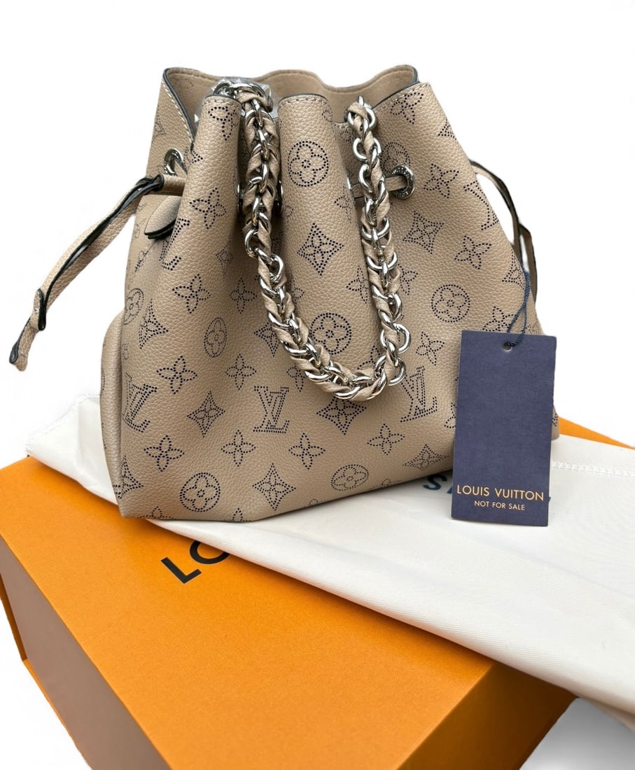 Louis Vuitton Light Brown Monogram Bela Bucket Beaute Bag & Original Box (1 of 9)
