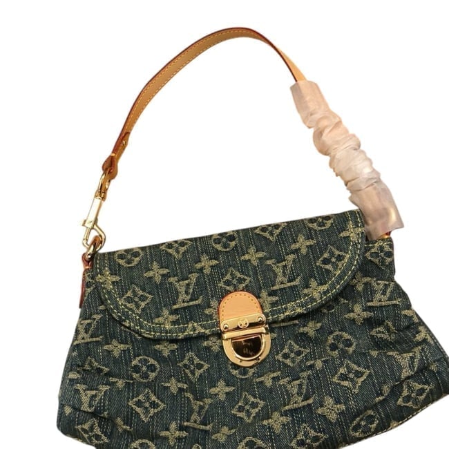 Louis Vuitton Denim Monogram/Gold Baguette Beaute Bag & Original Box: • Louis Vuitton • Baguette • Denim • Monogram Pattern • Gold Tone Hardware • Front Clasp Closure • Removable Strap • Top Handle For Optional Carry • Interi