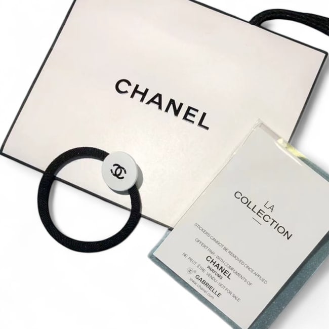 CHANEL White/Black CC Round Hair Tie & Gift Bag (1 of 2)