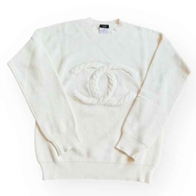 CHANEL Women's White Front CC Logo Long Sleeve U.L Sweater (1 of 5)