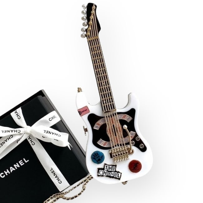 CHANEL Collectors Piece Minaudiere White/Black Guitar Beaute Bag & Box (1 of 9)