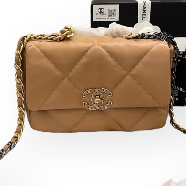 CHANEL Toffee Quilted 19 Beaute Shoulder Bag & Original Box (1 of 9)