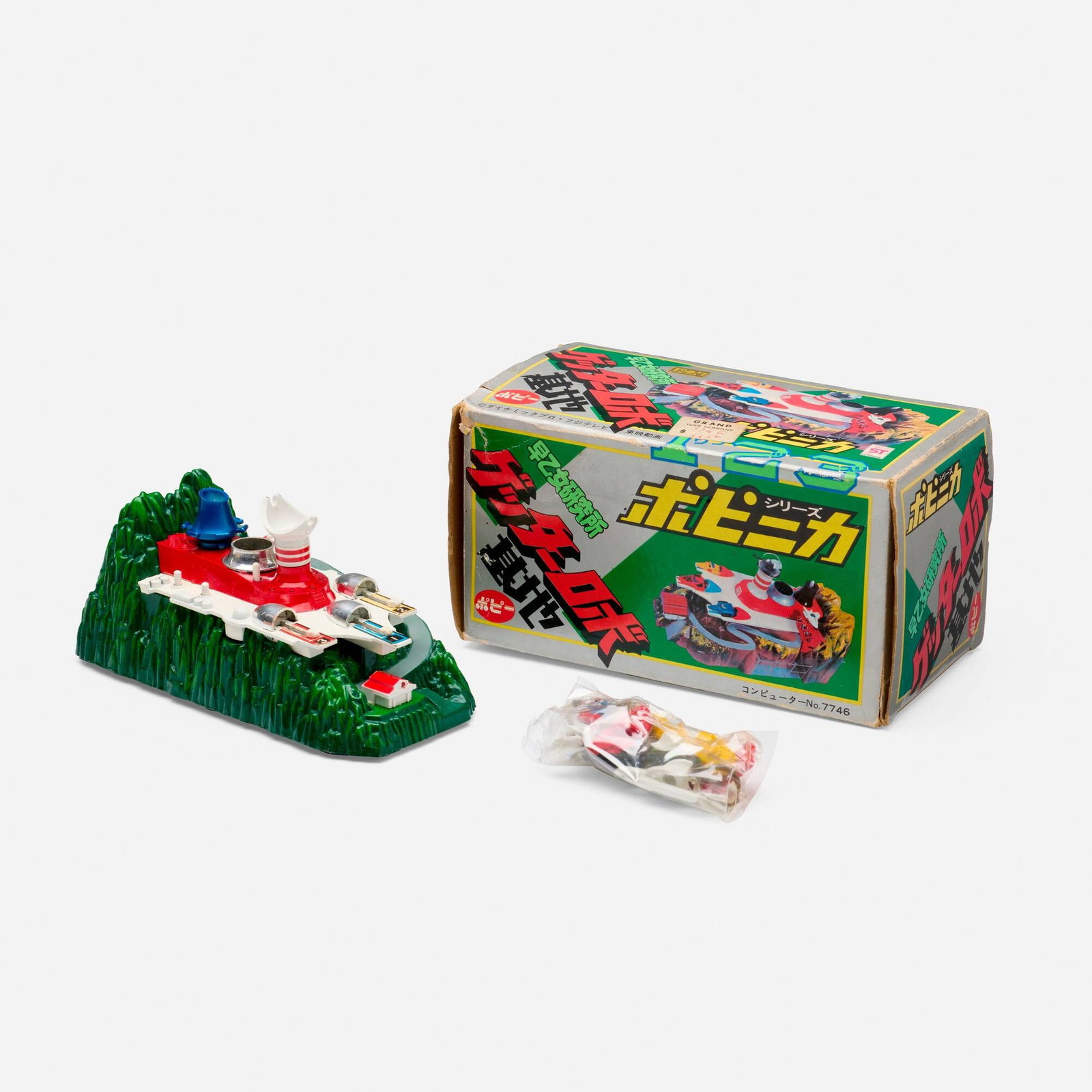 Popy Getter Robo 1 Base PA-33 Diecast Boxed: Popy Getter Robo 1 Base PA-33 Diecast Boxed Japan, 1974 box: 3.25 h x 6 w x 3.25 d in (8 x 15 x 8 cm) Condition Notes: Toy is unused and complete with foam and cardboard inserts. All accessories facto