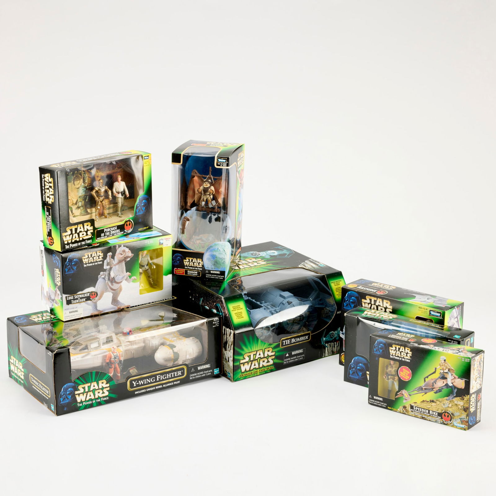 8PC 1997-2001 Kenner and Hasbro Star Wars Group Factory Sealed: 8PC 1997-2001 Kenner and Hasbro Star Wars Group Factory Sealed USA, 1997-2001 Group includes: Expanded Universe: 1997 Airspeeder Power of the Force 2: 1997 Purchase of the Droids (Uncle