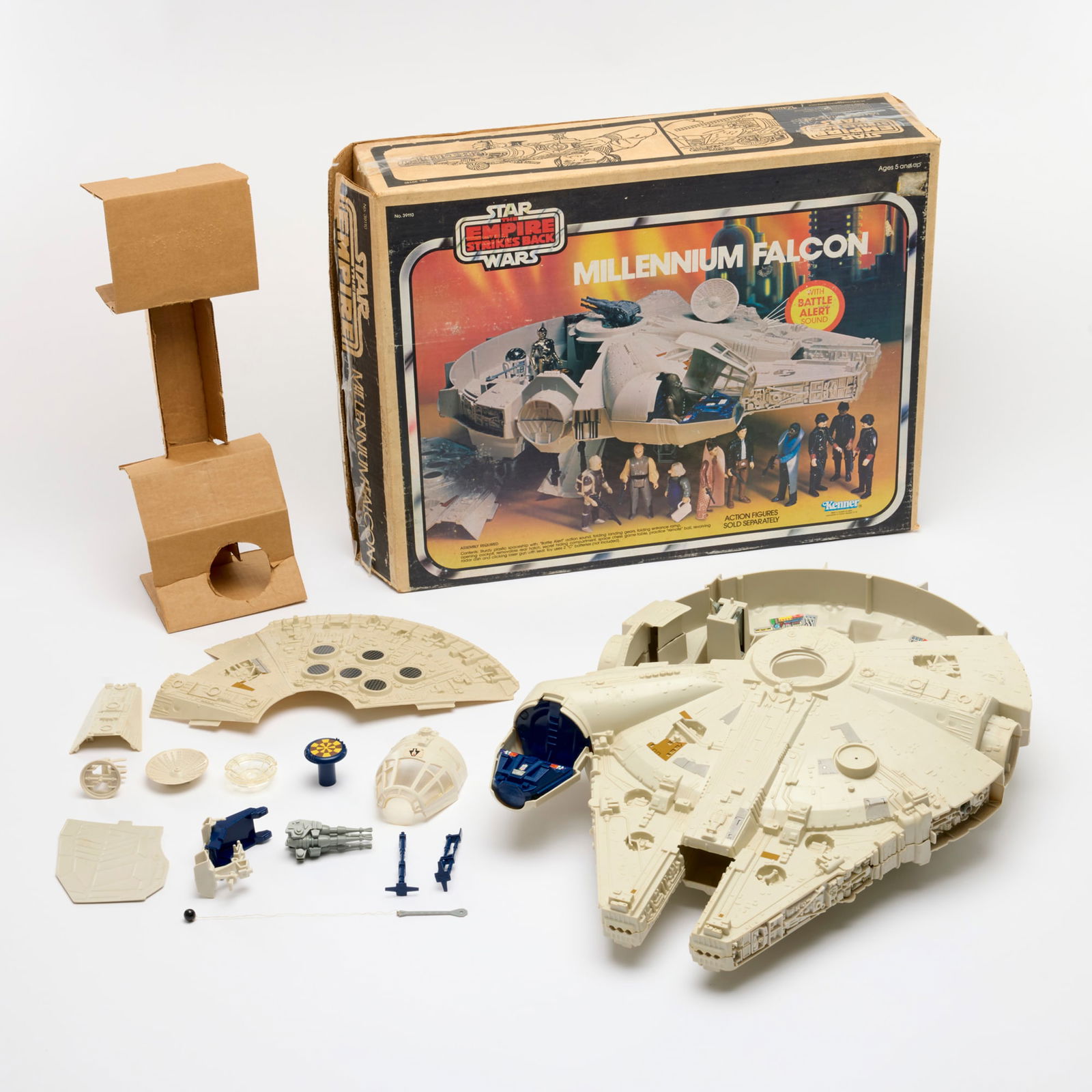 1981 Kenner Star Wars The Empire Strikes Back Millennium Falcon Vehicle Comple with Box (1 of 2)