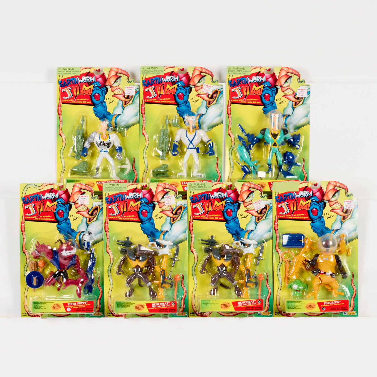 7PC 2002 RePlay! Earthworm Jim Group Factory Sealed: 7PC 2002 RePlay! Earthworm Jim Group Factory Sealed USA, 2002 12 h x 7.5 w x 2.5 d in (30 x 19 x 6 cm) Factory Sealed group contains:2002 Earthworm Jim, 2002 Battle Damage Earthworm Jim, 2002 Peter Pu