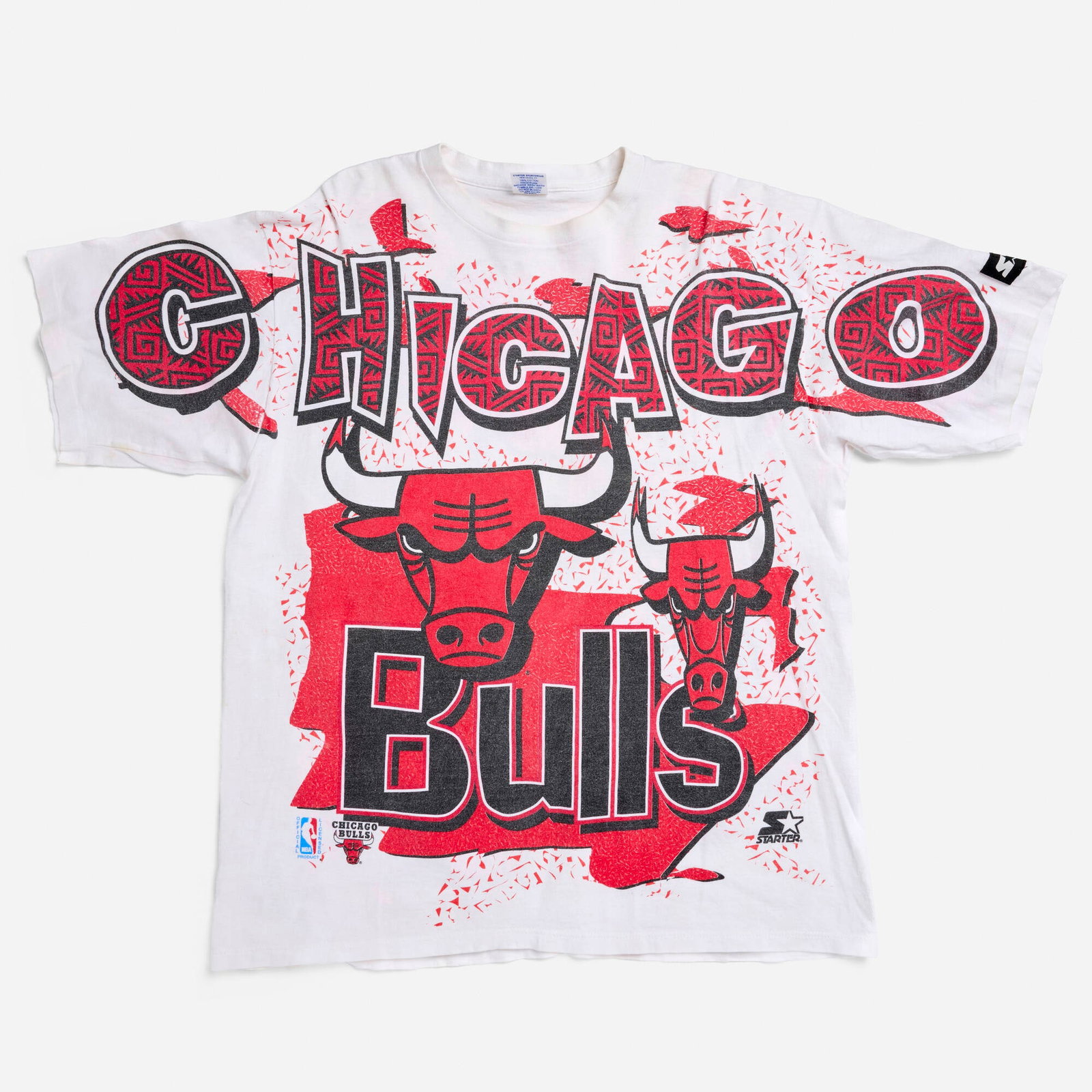 Starter NBA Chicago Bulls All Over Print X-Large T-Shirt: Starter NBA Chicago Bulls All Over Print X-Large T-Shirt 100% cotton, double stitch 23 w x 27 l in (58 x 69 cm) Condition Notes: Overall good vintage condition with minimal wear consistent with age, f