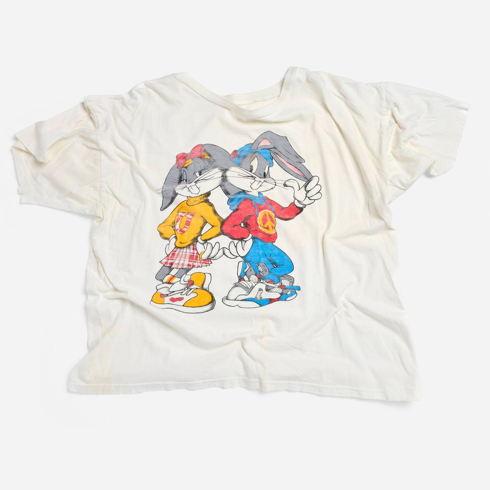 Bugs Bunny Red Peace Shirt Bunny Duo T-Shirt Single Stitch: Bugs Bunny Red Peace Shirt Bunny Duo T-Shirt Single Stitch single stitch 24 w x 23.5 l in (61 x 60 cm) Condition Notes: Overall good vintage condition with minimal wear consistent with age, fully wear