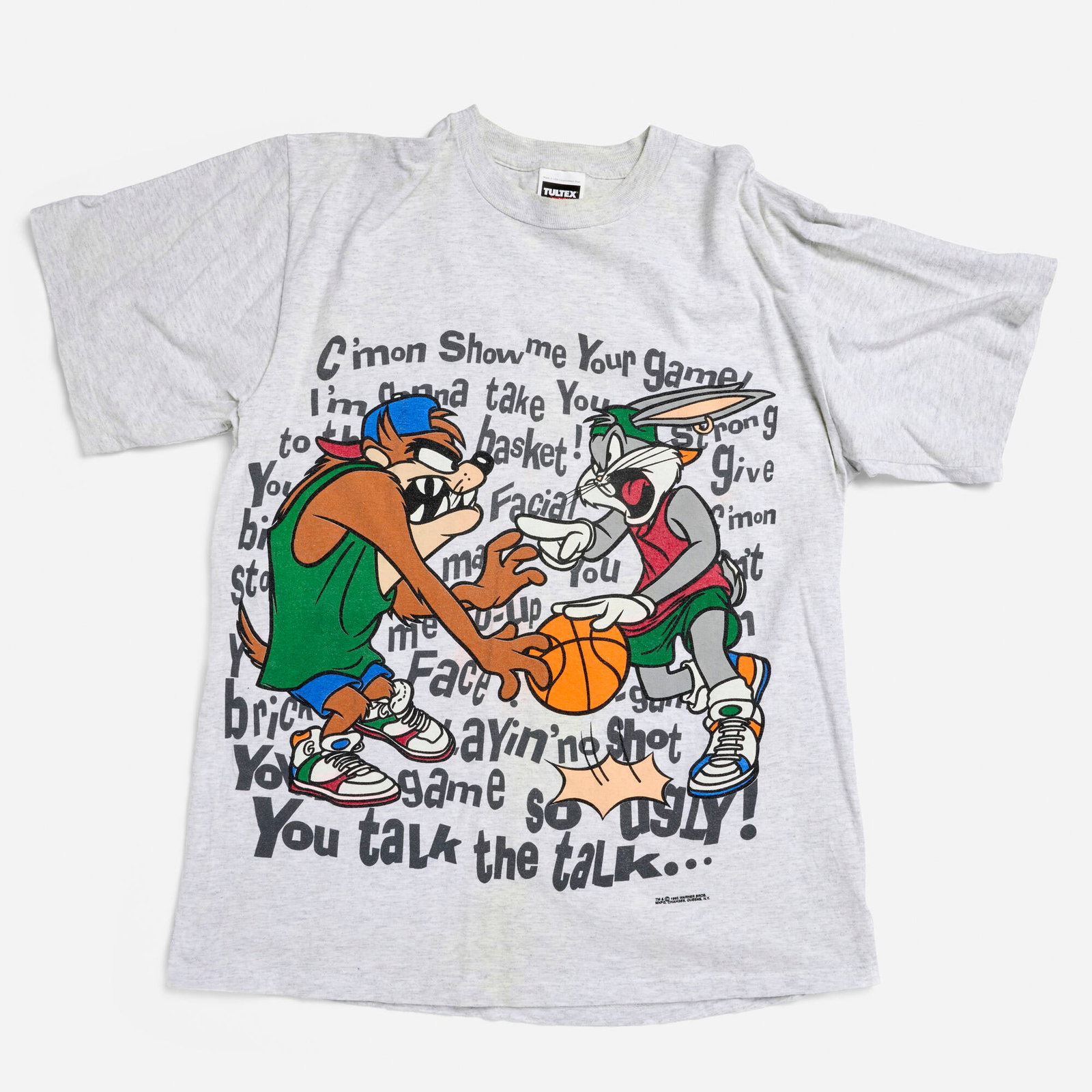 Looney Tunes Bugs Bunny Taz Tasmanian Devil Trash Talk X-Large T-Shirt: Looney Tunes Bugs Bunny Taz Tasmanian Devil Trash Talk X-Large T-Shirt 1993 99% cotton/1% other, double stitch 22 w x 27.5 l in (56 x 70 cm) Condition Notes: Overall good vintage condition with m