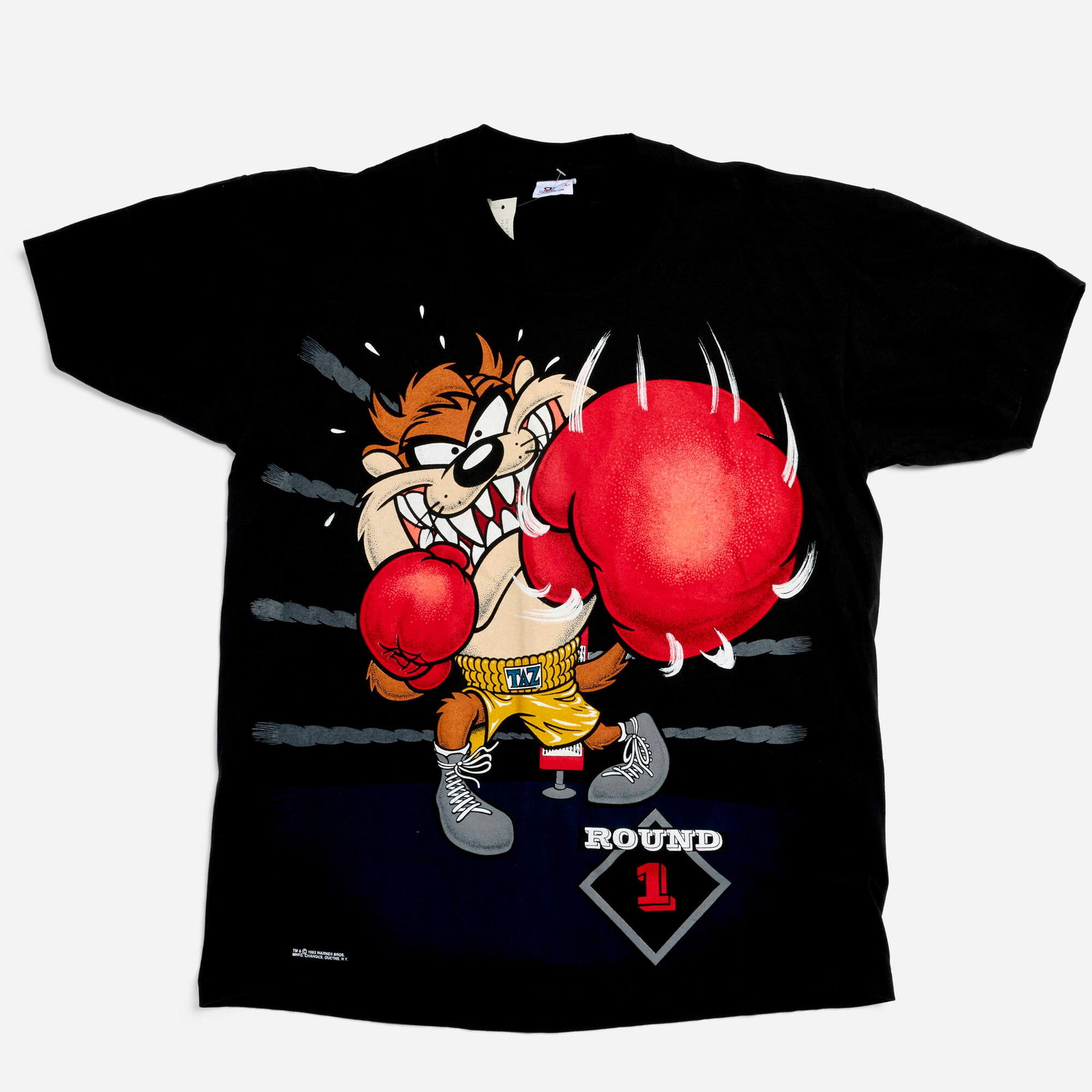 Taz Tasmanian Devil Boxing Large T-Shirt: Taz Tasmanian Devil Boxing Large T-Shirt 1993 100% cotton, double stitch 21 w x 25 l in (53 x 63 cm) Condition Notes: Overall good vintage condition with minimal wear consistent with age, fully w