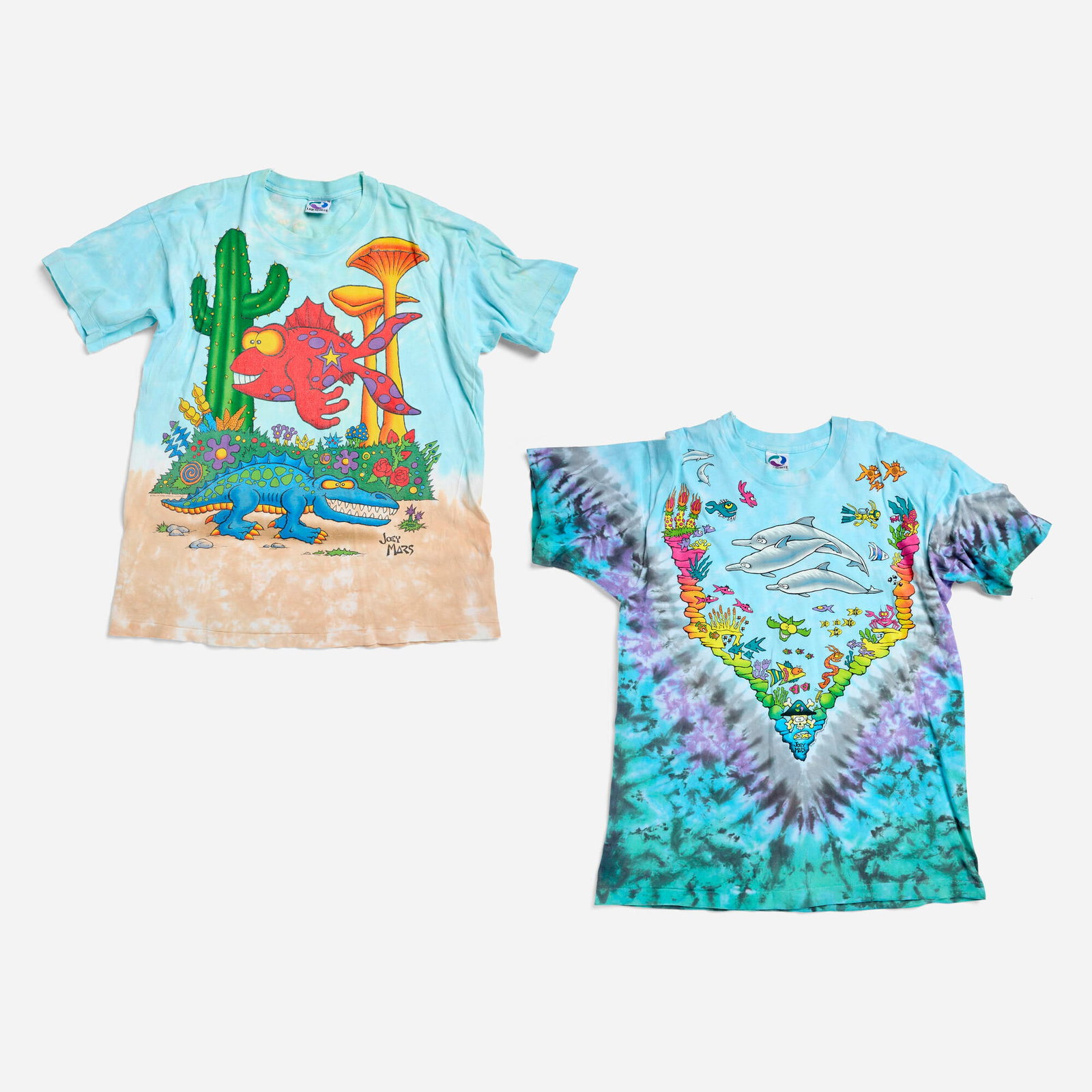 2 Joey Mars Liquid Blue Paleon and Sea Life All Over Print Tie-Dye X-Large T-Shirt Group: 2 Joey Mars Liquid Blue Paleon and Sea Life All Over Print Tie-Dye X-Large T-Shirt Group 100% cotton, single stitch paleon: 23.5 w x 26.5 l in (60 x 67 cm) sea: 22 w x 27.25 l in (56 x 69 cm) Group in
