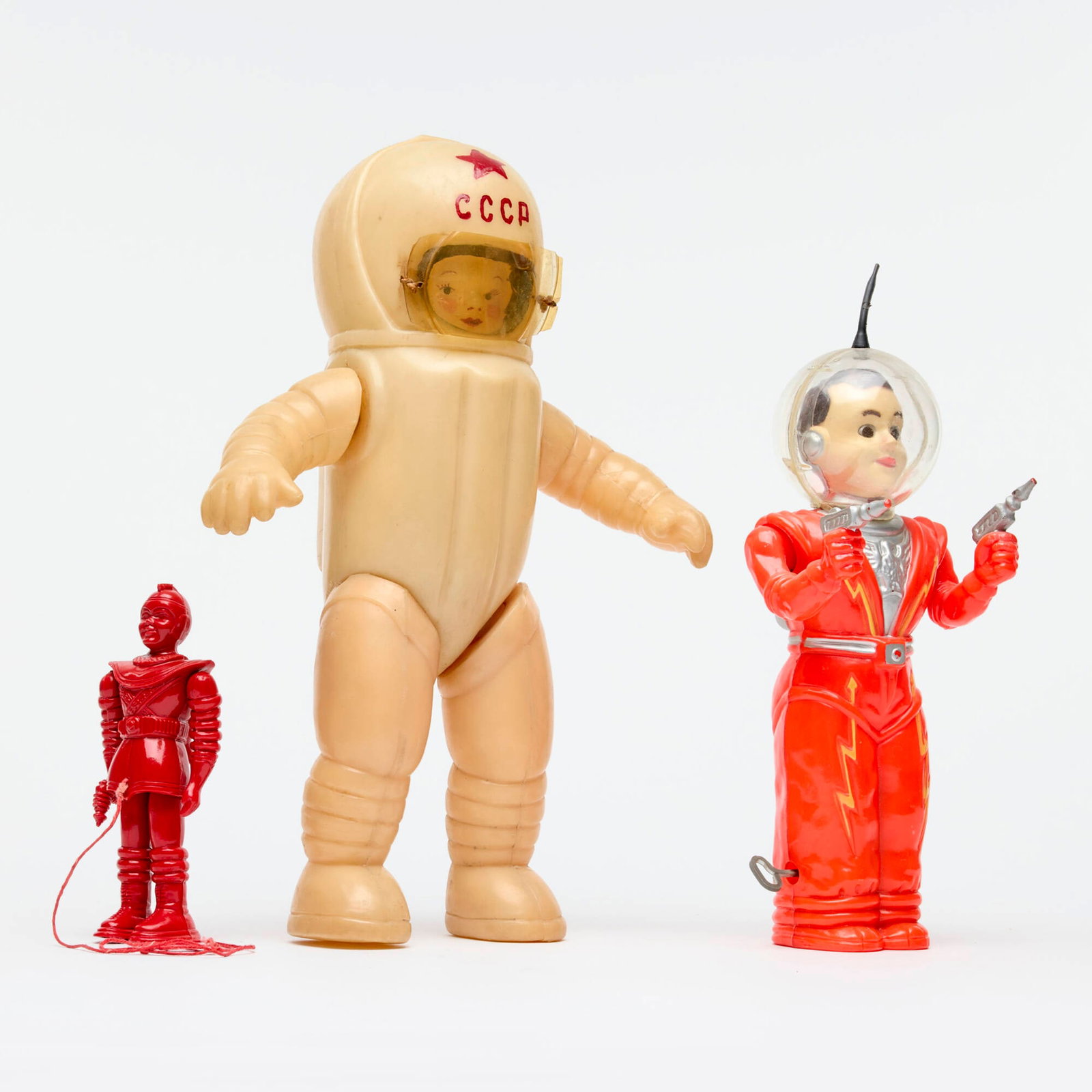 3PC Novelty Plastic Space Related Toy Group: 3PC Novelty Plastic Space Related Toy Group mars: 11.5 h x 4.5 w x 4 d in (29 x 11 x 10 cm) cosmonaut: 14 h x 9.5 w x 4 d in (36 x 24 x 10 cm) captain: 6 h x 2 w x 21 d in (15 x 5 x 53 cm) Group inclu