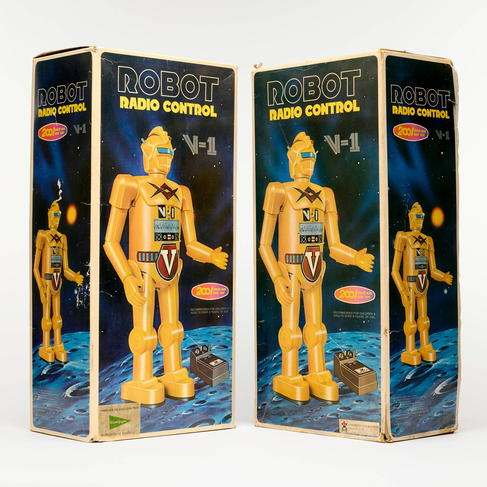 2PC Virtue Industry Co. Robot Radio Control V-1 Group Complete in Box (1 of 2)