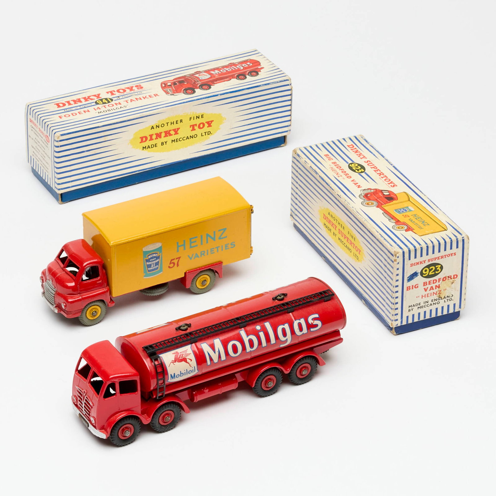 2PC Meccano Dinky Toys 923 Foden 14-Ton Tanker 'Mobilgas' 941 Big Bedford Van 'Heinz' Diecast (1 of 2)
