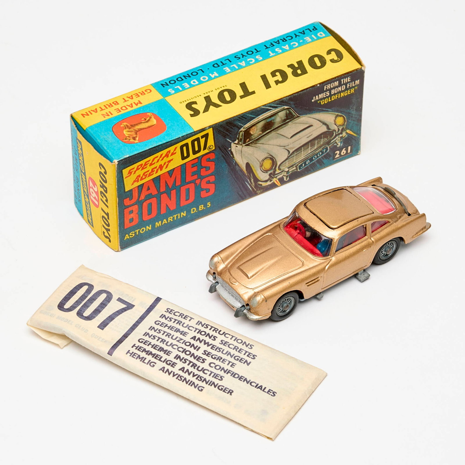 1965 Corgi Toys 261 Special Agent 007 James Bond's Aston Martin DB5 Goldfinger Unused (1 of 3)