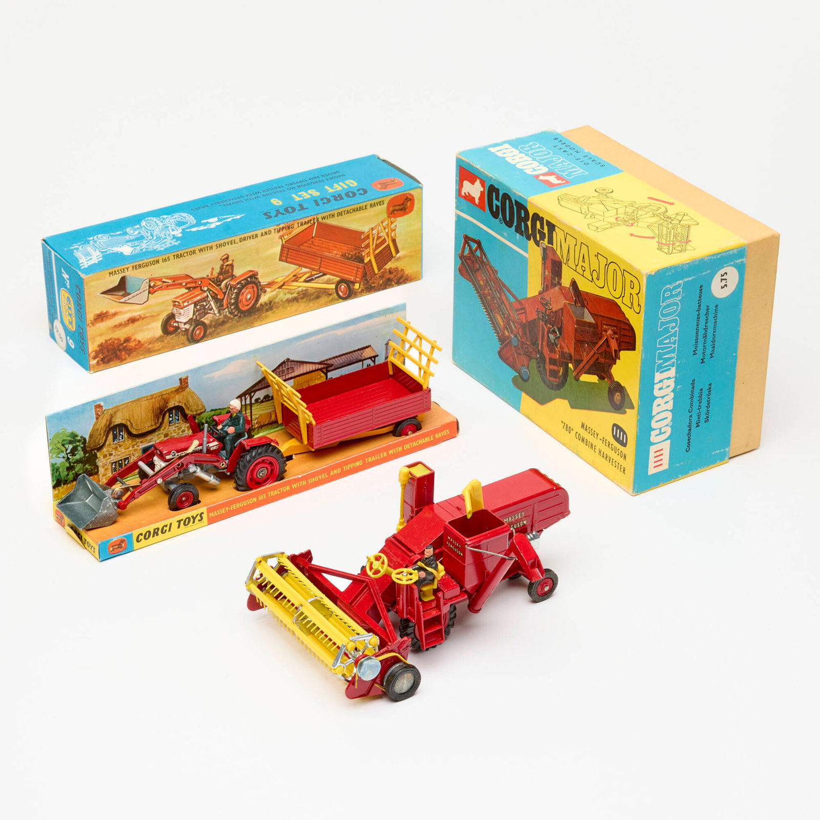 Corgi Toys 1111 Massey-Ferguson 780 Combine Harvester and GS9 Massey-Ferguson 165 Tractor (1 of 2)