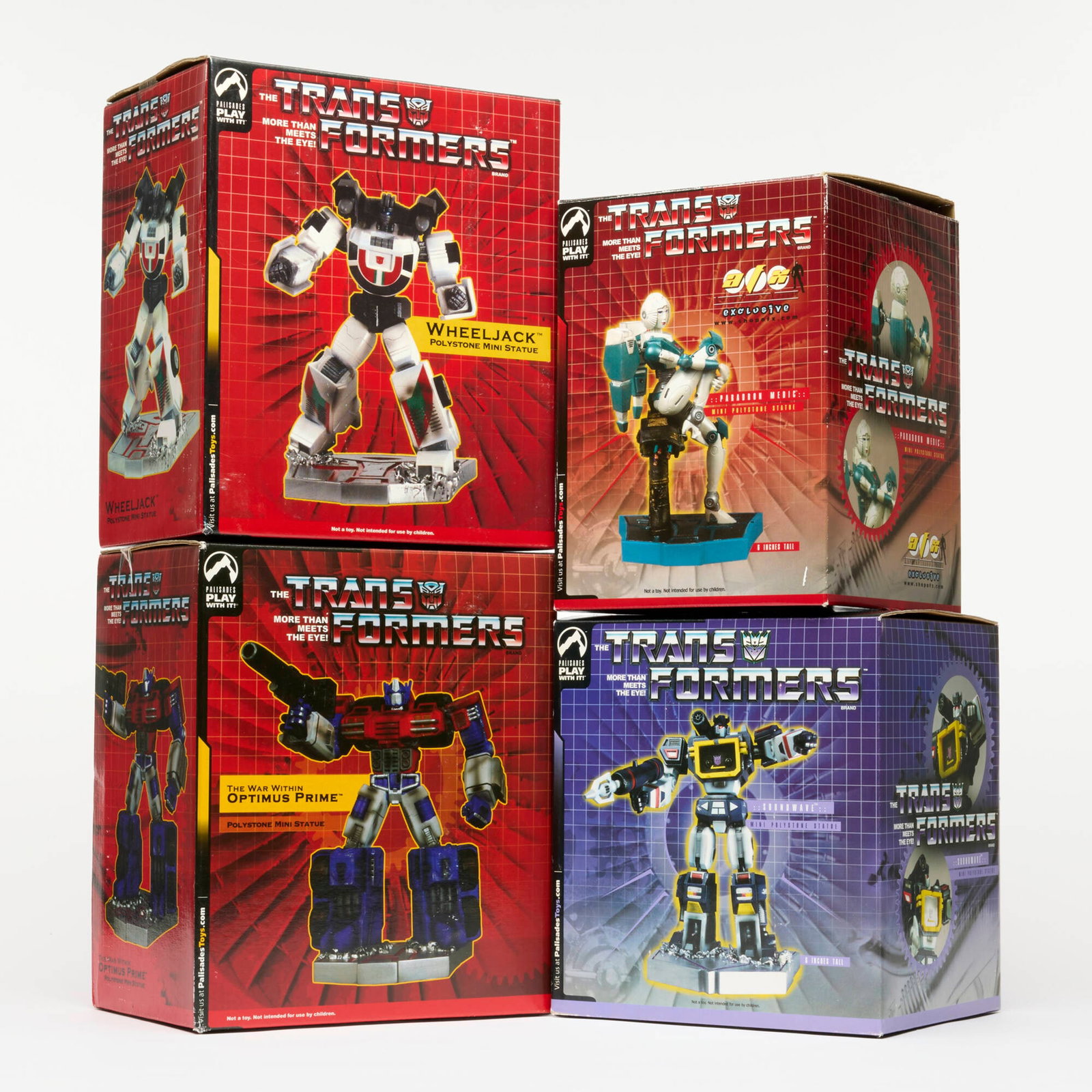 4PC 2004-2005 Palisades Toys Transformers Polystone Mini Statue Group Factory Sealed: 4PC 2004-2005 Palisades Toys Transformers Polystone Mini Statue Group Factory Sealed USA, 2004-2005 smallest: 9.5 h x 7.25 w x 7 d in (24 x 18 x 18 cm) largest: 10.5 h x 9 w x 6.25 d in (27 x 23 x 16 