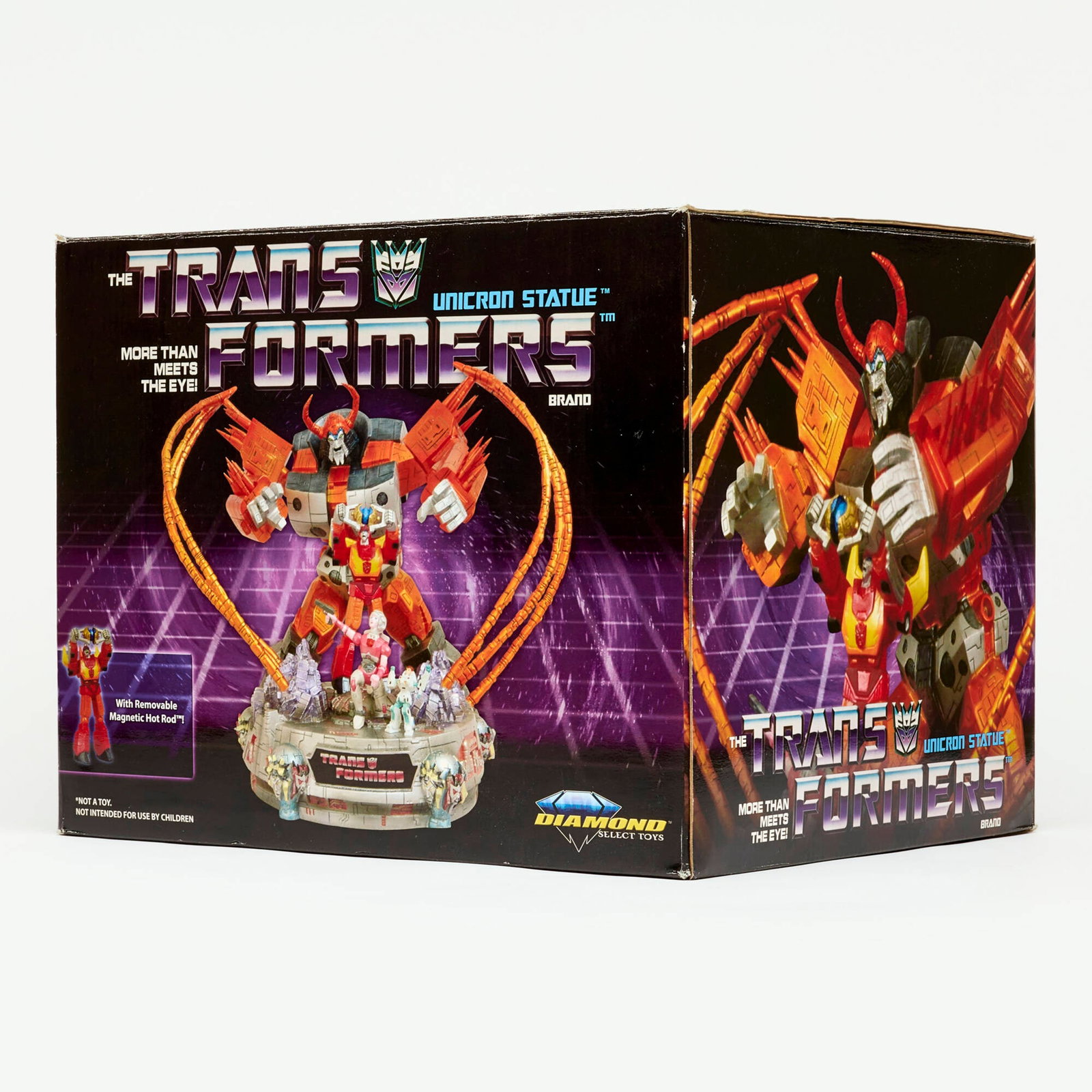 2007 Diamond Select Toys Transformers Unicron Statue Factory Unused: 2007 Diamond Select Toys Transformers Unicron Statue Factory Unused USA, 2007 10.75 h x 13.75 w x 11.25 d in (27 x 35 x 29 cm) Numbered 0/1986Condition Notes: Box does not have seal, internal styrofoa