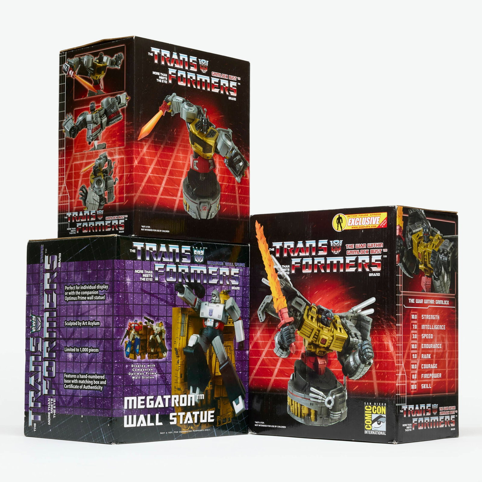 3PC 2007 Diamond Select Toys Transformers Bust and Wall Statue Group Factory Sealed: 3PC 2007 Diamond Select Toys Transformers Bust and Wall Statue Group Factory Sealed USA, 2007 12 h x 9.5 w x 6.25 d in (30 x 24 x 16 cm) 10.25 h x 9.75 w x 7 d in (26 x 25 x 18 cm) 10.25 h x 8.75 w x 