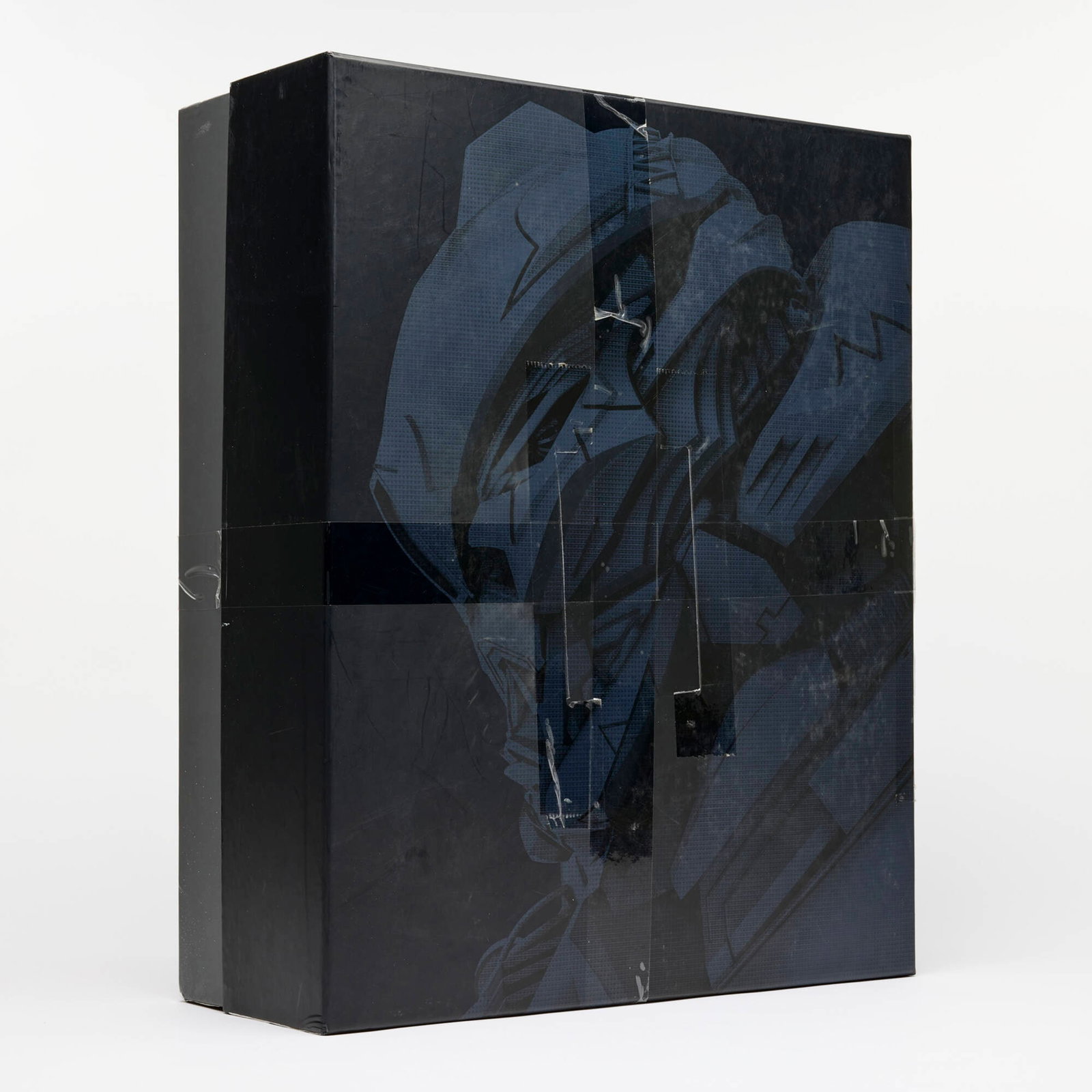 2016 ThreeA Transformers Starscream Premium Scale Complete in Box: 2016 ThreeA Transformers Starscream Premium Scale Complete in Box USA, 2016 22.25 h x 18 w x 7 d in (57 x 46 x 18 cm) Complete in box. Original Transformers branded band that goes over box not include