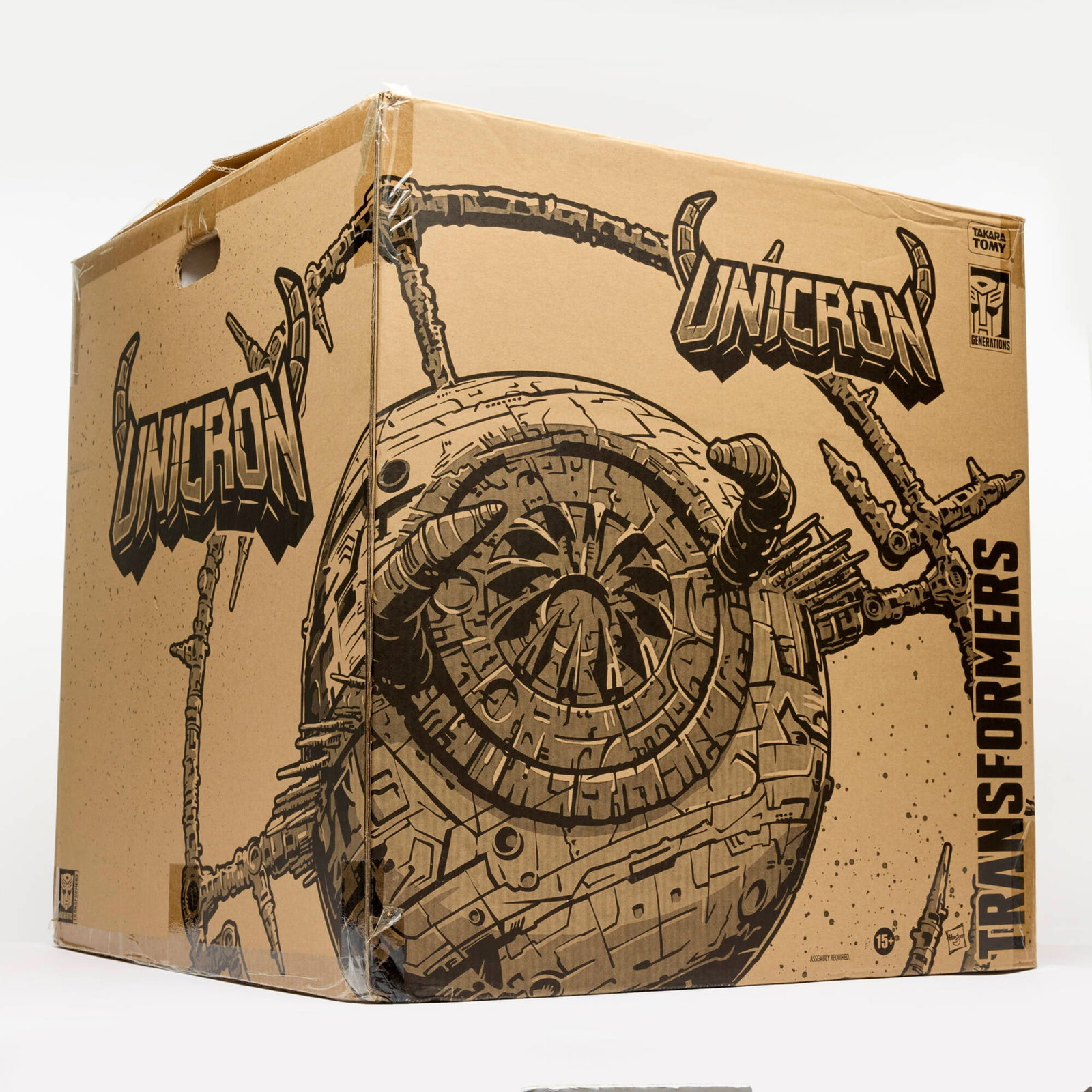 2020 Hasbro HasLabs Transformers Generations War For Cybertron Unicron Complete in Box: 2020 Hasbro HasLabs Transformers Generations War For Cybertron Unicron Complete in Box USA, 2020 23.5 h x 23.5 w x 23 d in (60 x 60 x 58 cm) Complete in box. Collector displayed.Condition Notes: Tape 