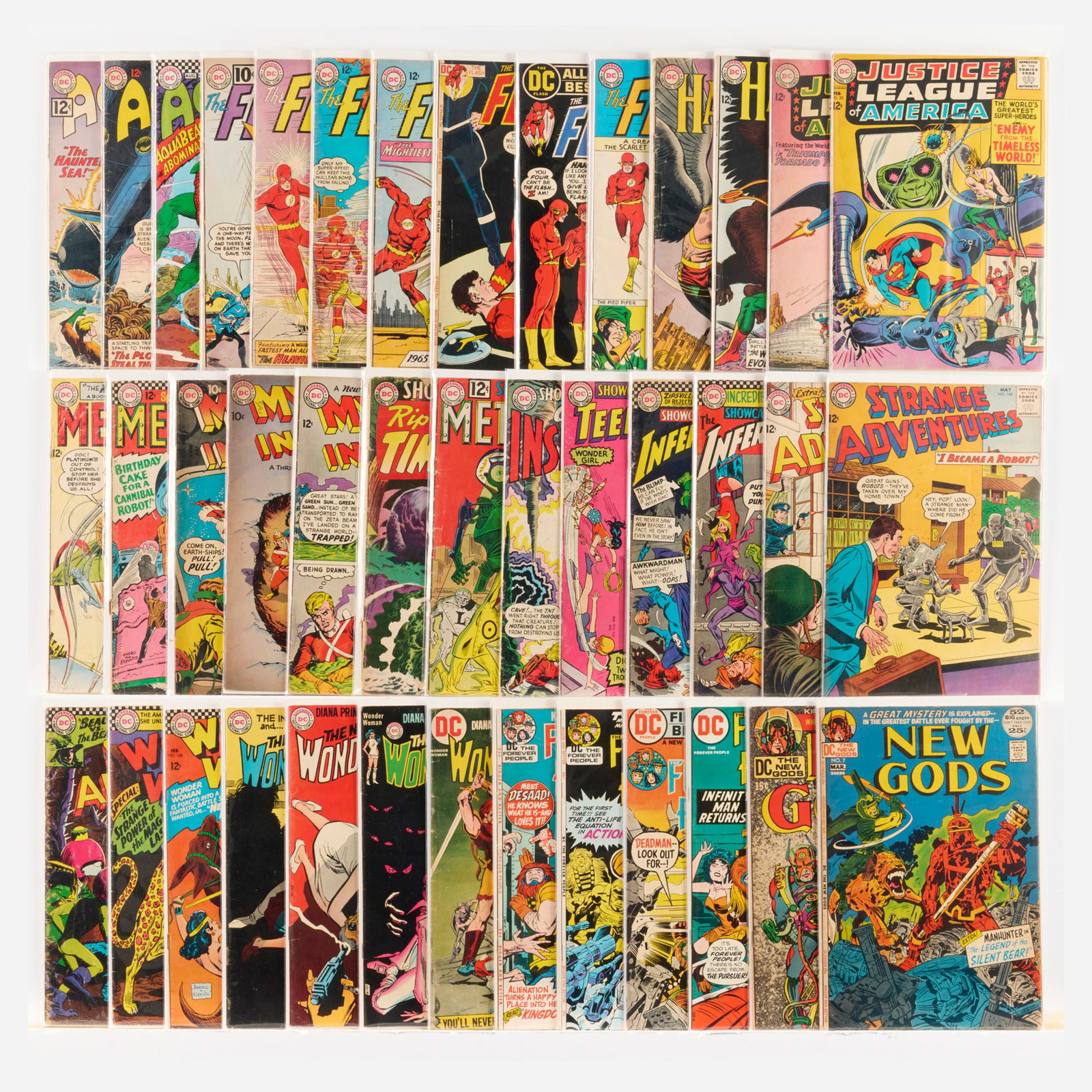 40 DC Comics Mixed Title Group: 40 DC Comics Mixed Title Group USA, 20th Century Group includes: DC Comics Aquaman #5, #8 (Grades range 2.0-3.0), #34 (3.5-4.5); Flash #124 (2.5-3.0), #132 (3.0-4.0), #144, #153 (1.8), #215