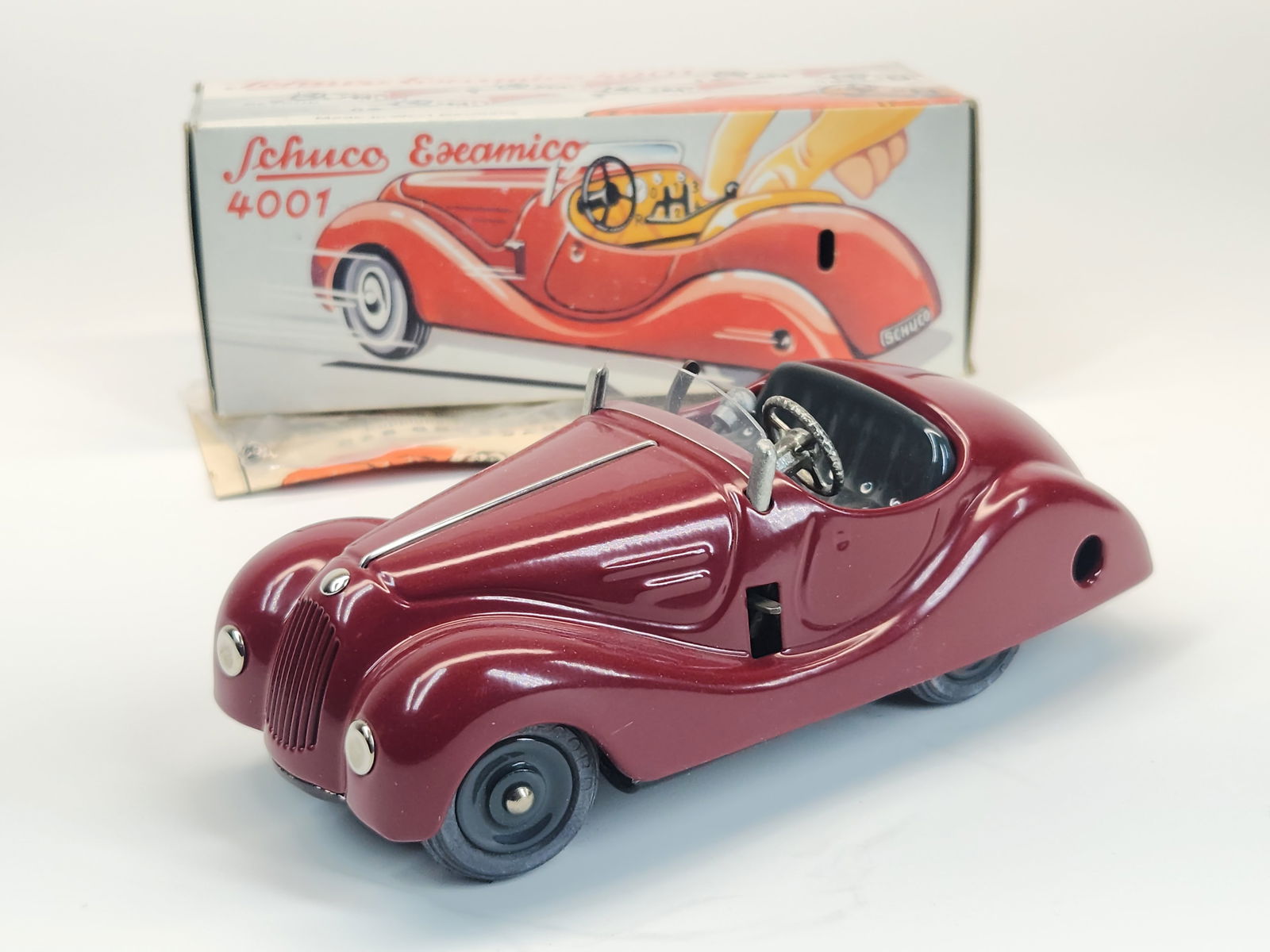 SCHUCO EXAMICO 4001 WIND UP W/ BOX: REMAINS IN VERY GOOD CONDITION WITH BOX. UNTESTED.