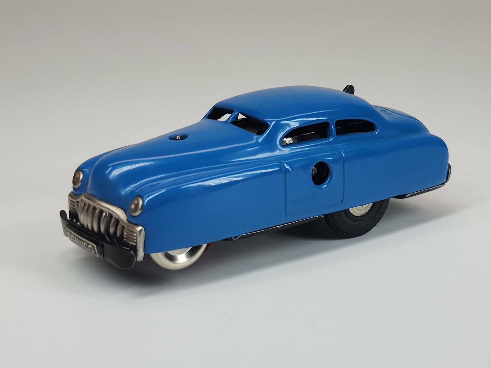 VINTAGE SCHUCO VARIANTO LIMO 3041 (1 of 4)