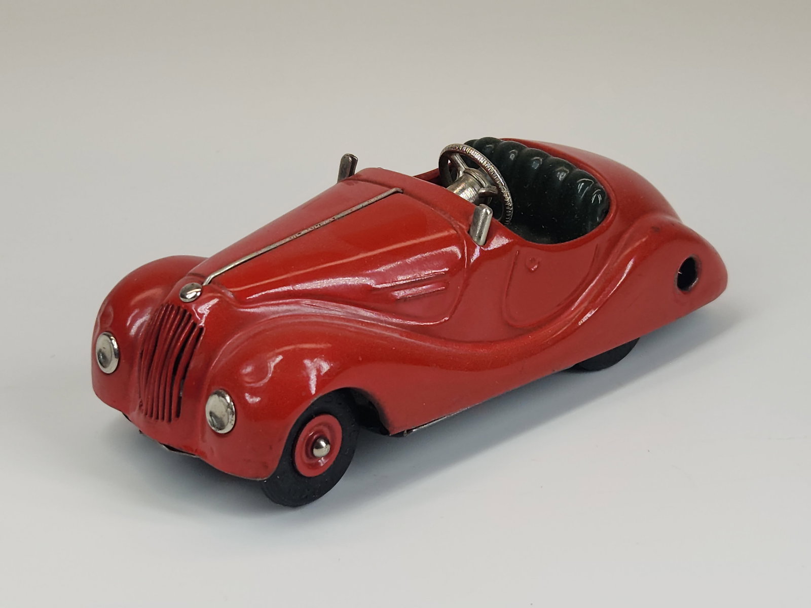 VINTAGE SCHUCO AKUSTICO 2002 WIND UP: REMAINS IN GOOD CONDITION, SHOWING SOME TYPICAL USAGE WEAR.