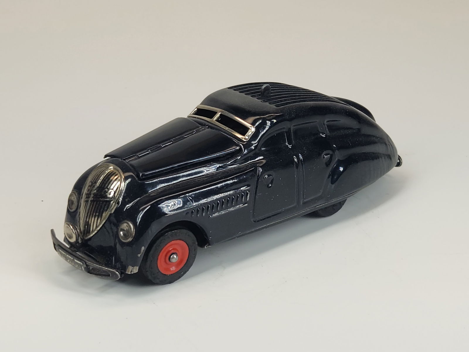 VINTAGE SCHUCO KOMMANDO ANNO 2000 WIND UP (1 of 4)