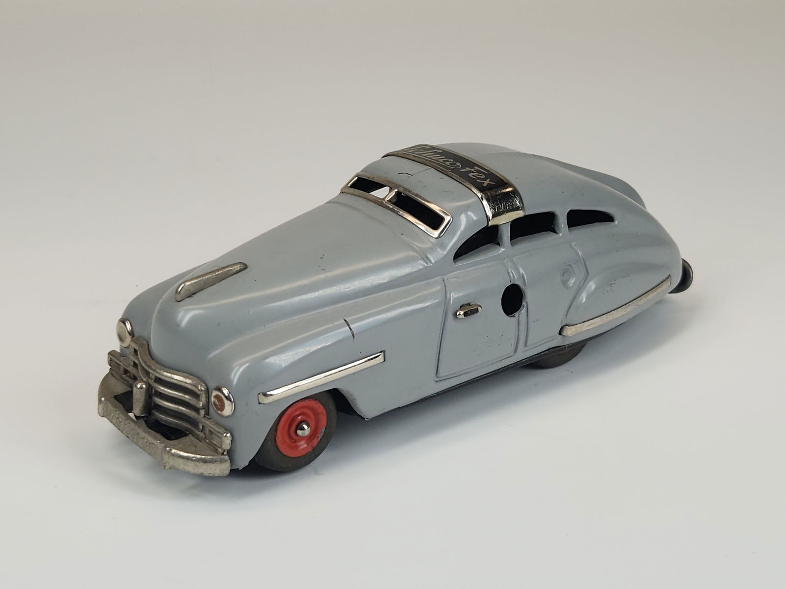 VINTAGE SCHUCO FEX 1111 WIND UP CAR (1 of 4)