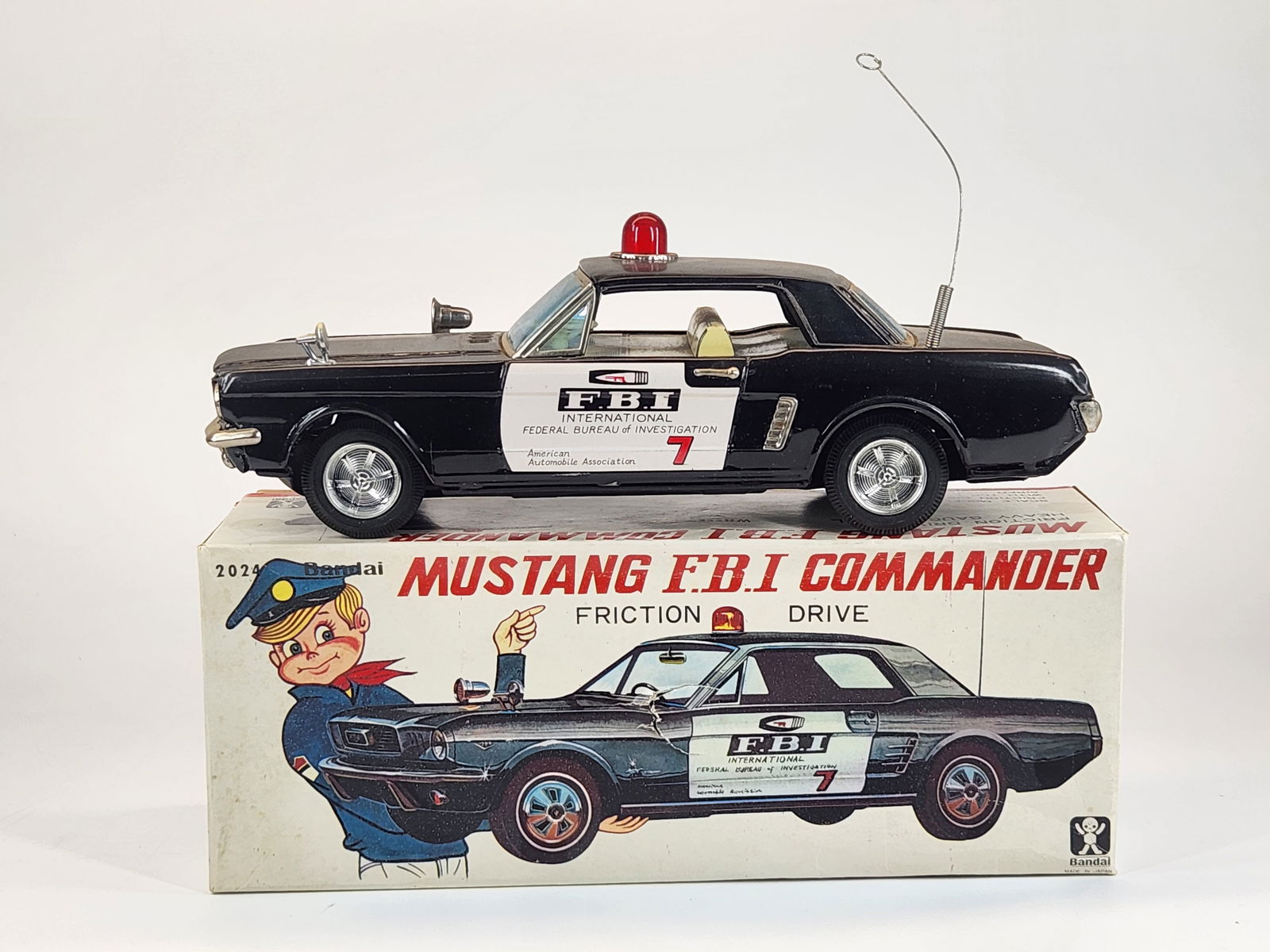 VINTAGE BANDAI FRICTION MUSTANG COMMANDER W/ BOX (1 of 4)