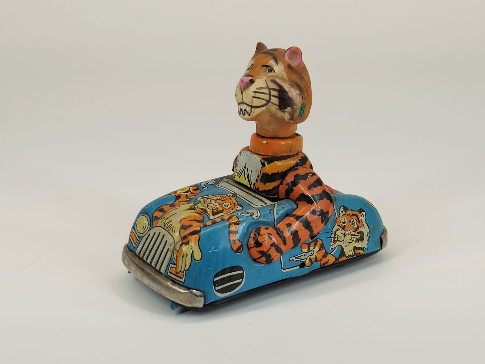 MARX TIN FRICTION TIGER CAR (1 of 4)