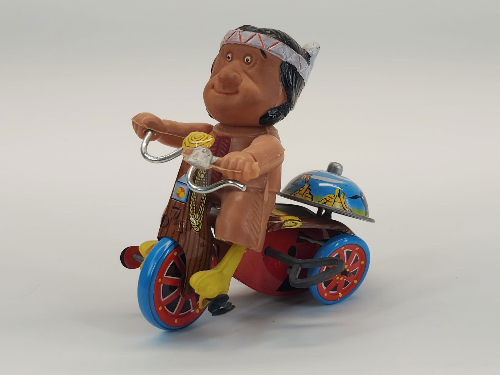 MARX TIN WIND UP INDIAN ON TRICYCLE (1 of 4)