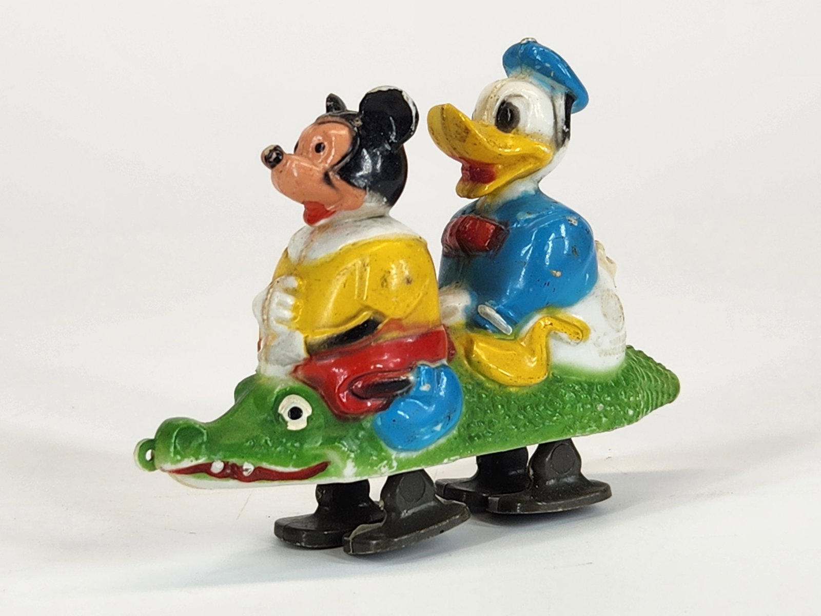 MARX PLASTIC MICKEY & DONALD RAMP WALKER (1 of 3)