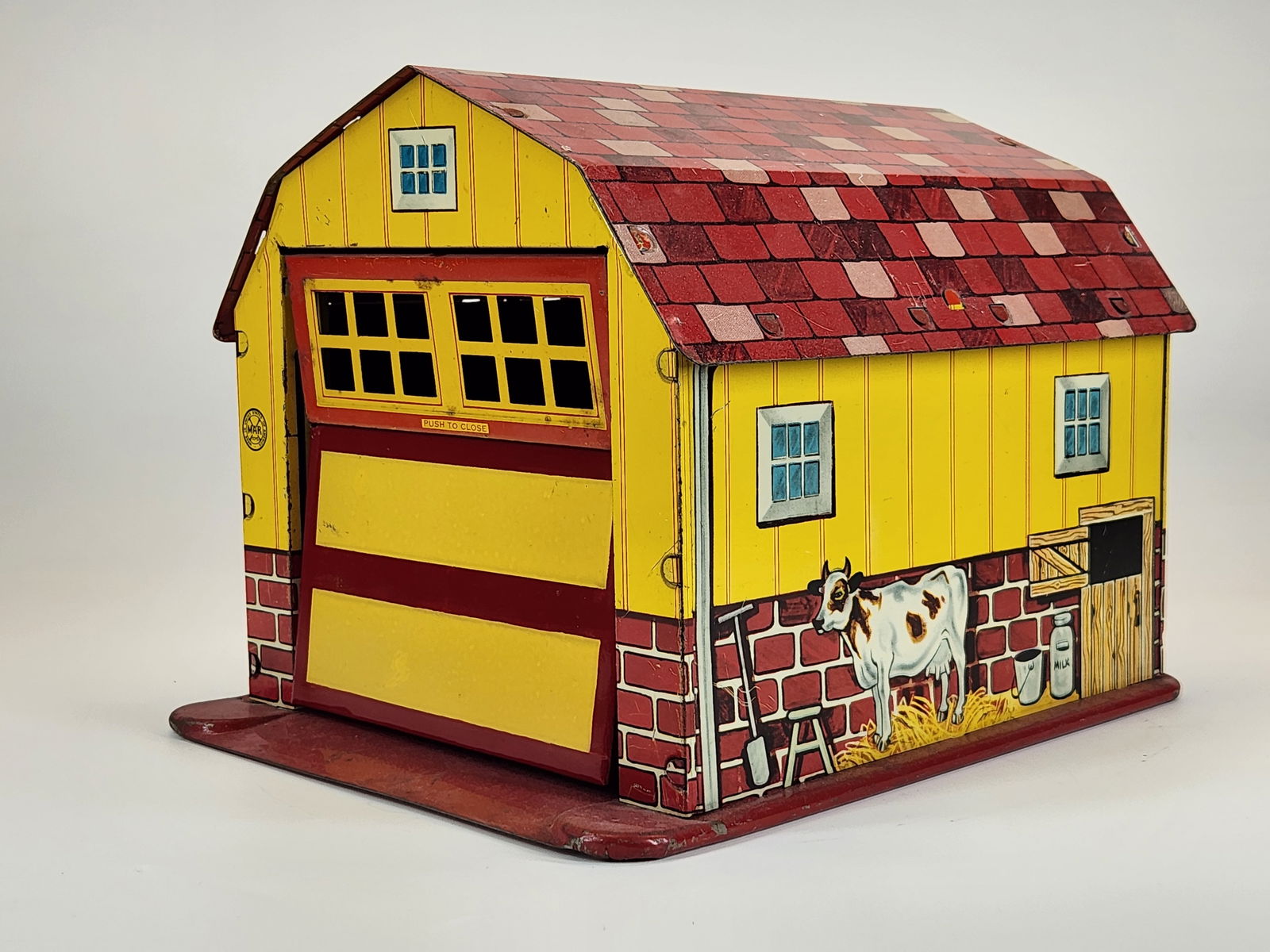 MARX TIN LITHO FARM BARN (1 of 4)