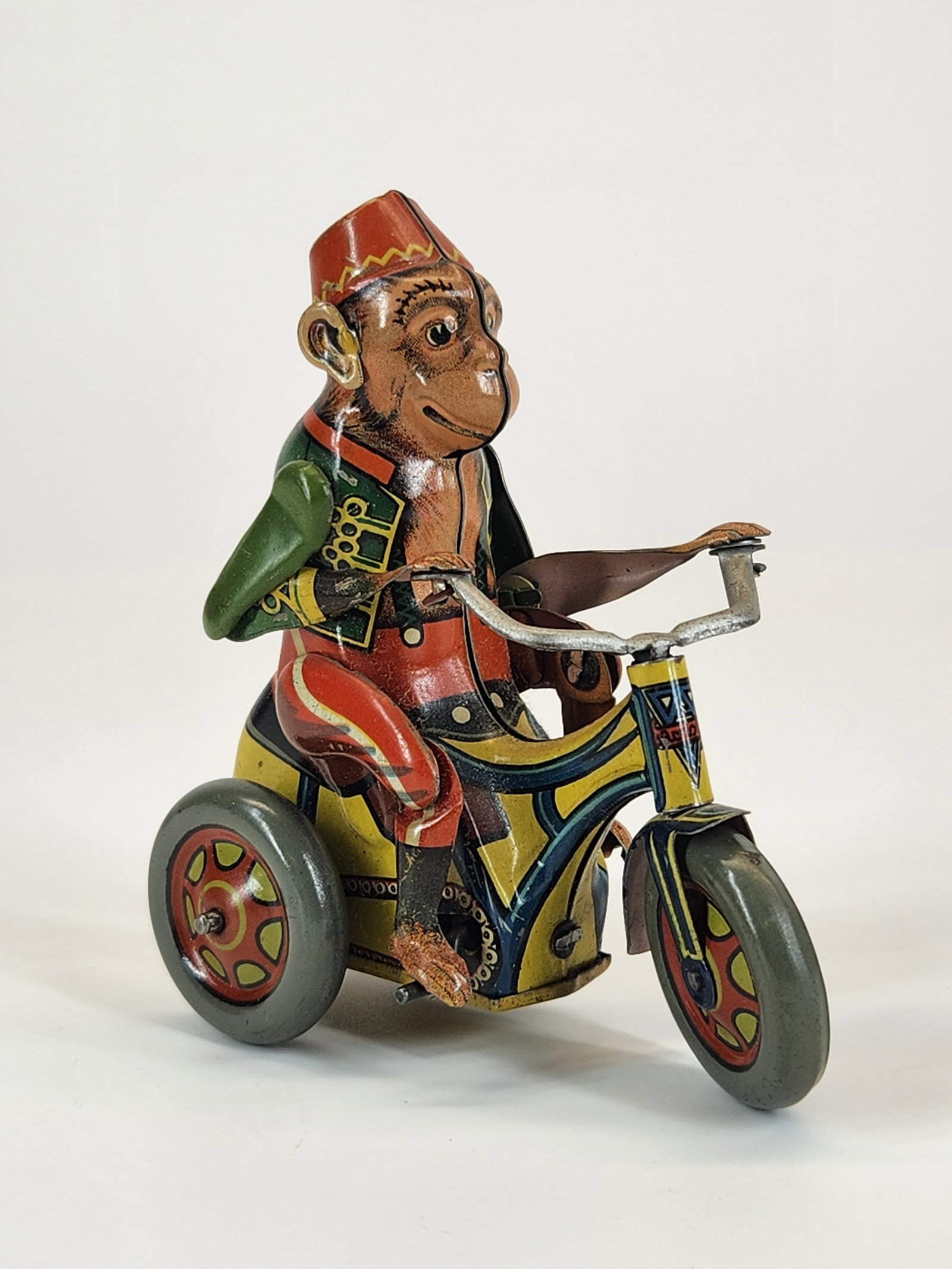 EARLY GERMAN TIN WIND UP MONKEY TRICYCLE (1 of 3)