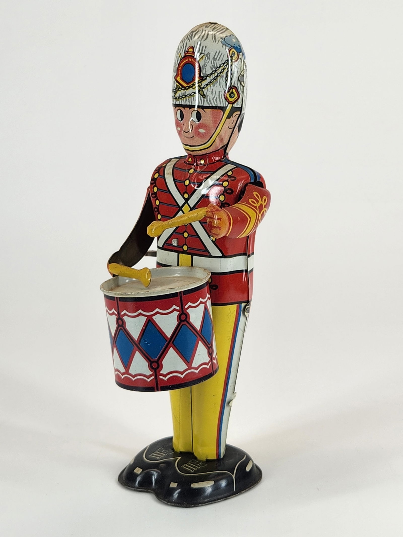 MARX TIN WIND UP SOLDIER DUMMER (1 of 4)