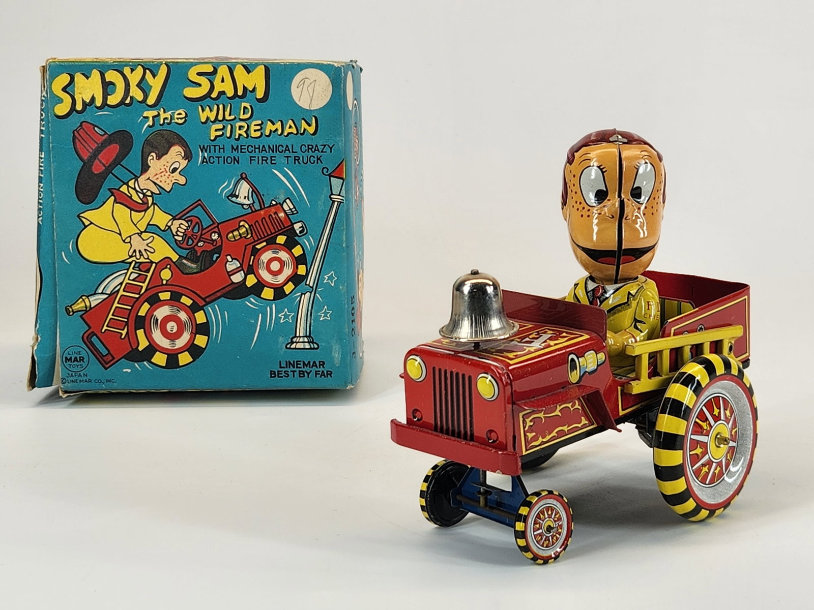 LINE MAR TIN WIND UP SMOKY SAME FIREMAN CAR W/ BOX (1 of 5)