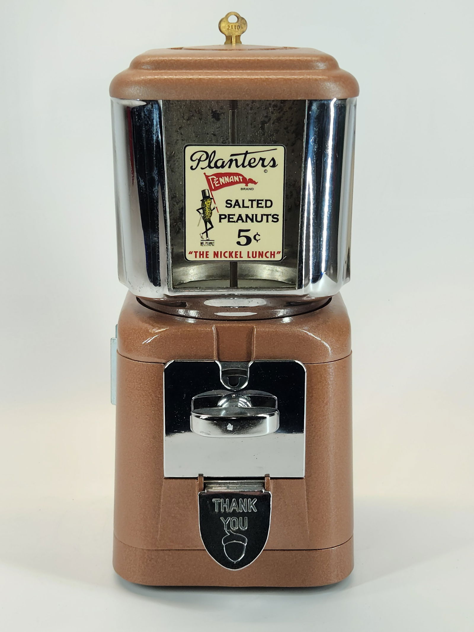 RESTORED 5 CENT PEANUT MACHINE (1 of 3)