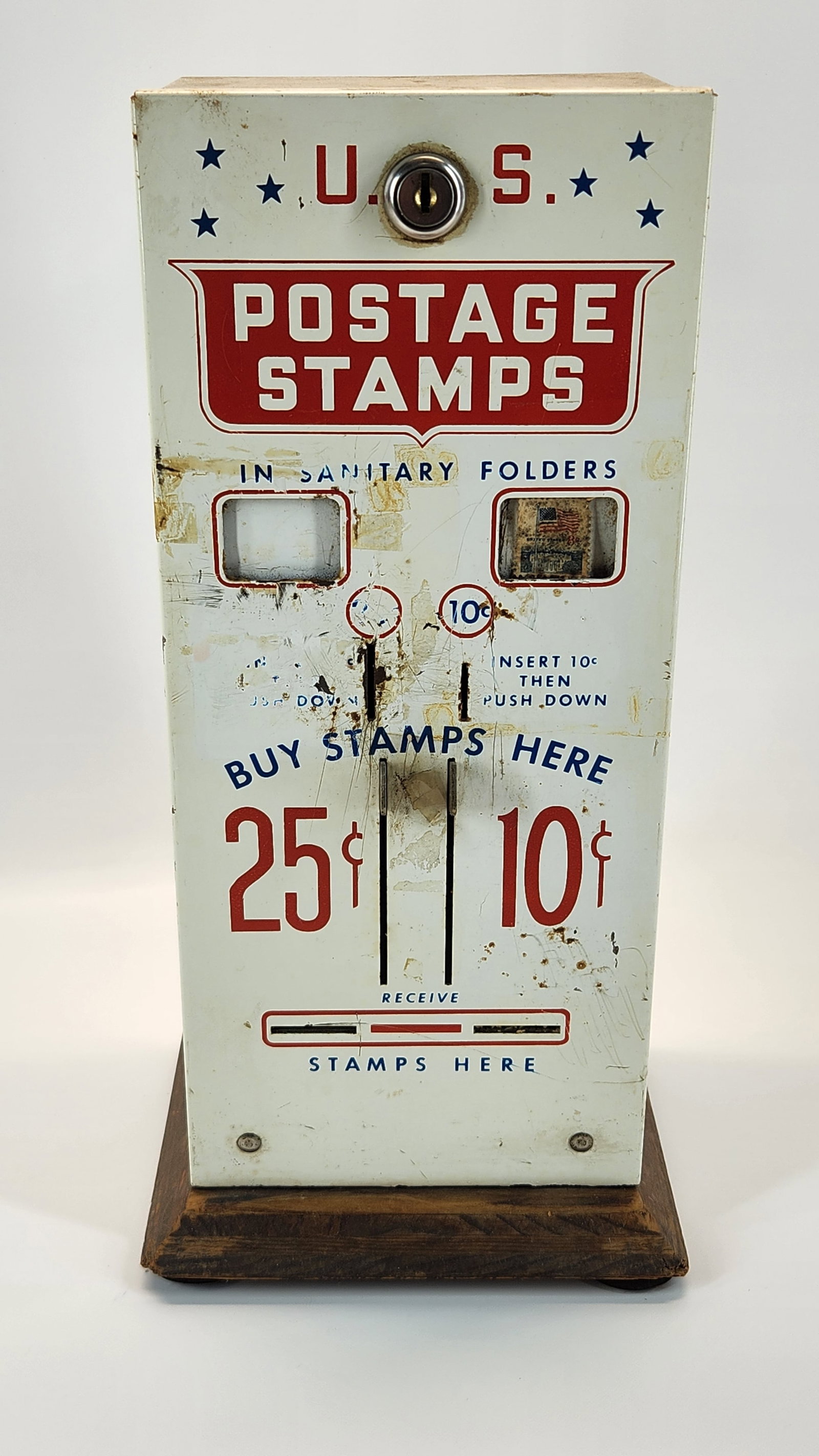 VINTAGE METAL US POSTAGE STAMP MACHINE (1 of 3)