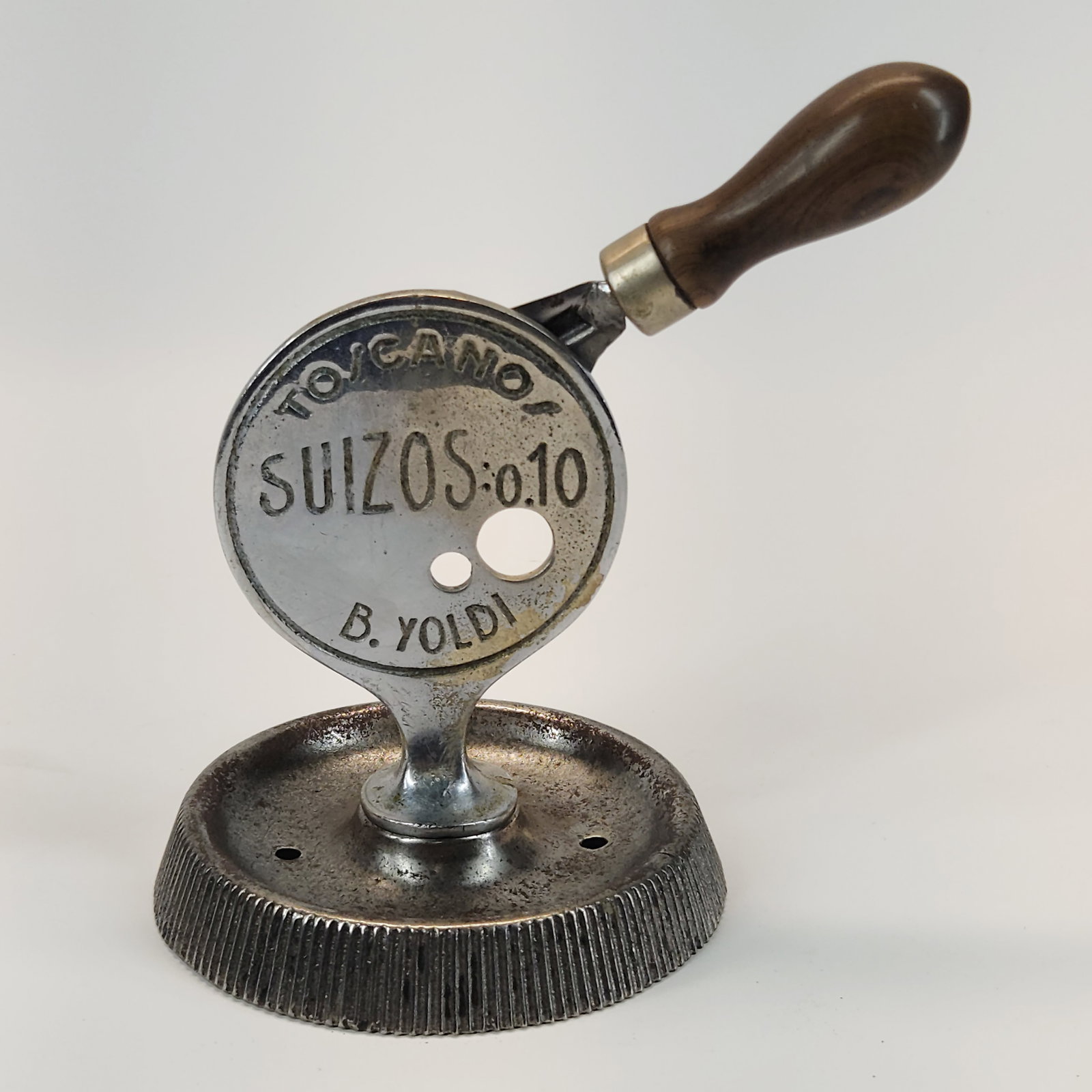 SUIZOS ADVERTISING TABLETOP CIGAR CUTTER (1 of 4)