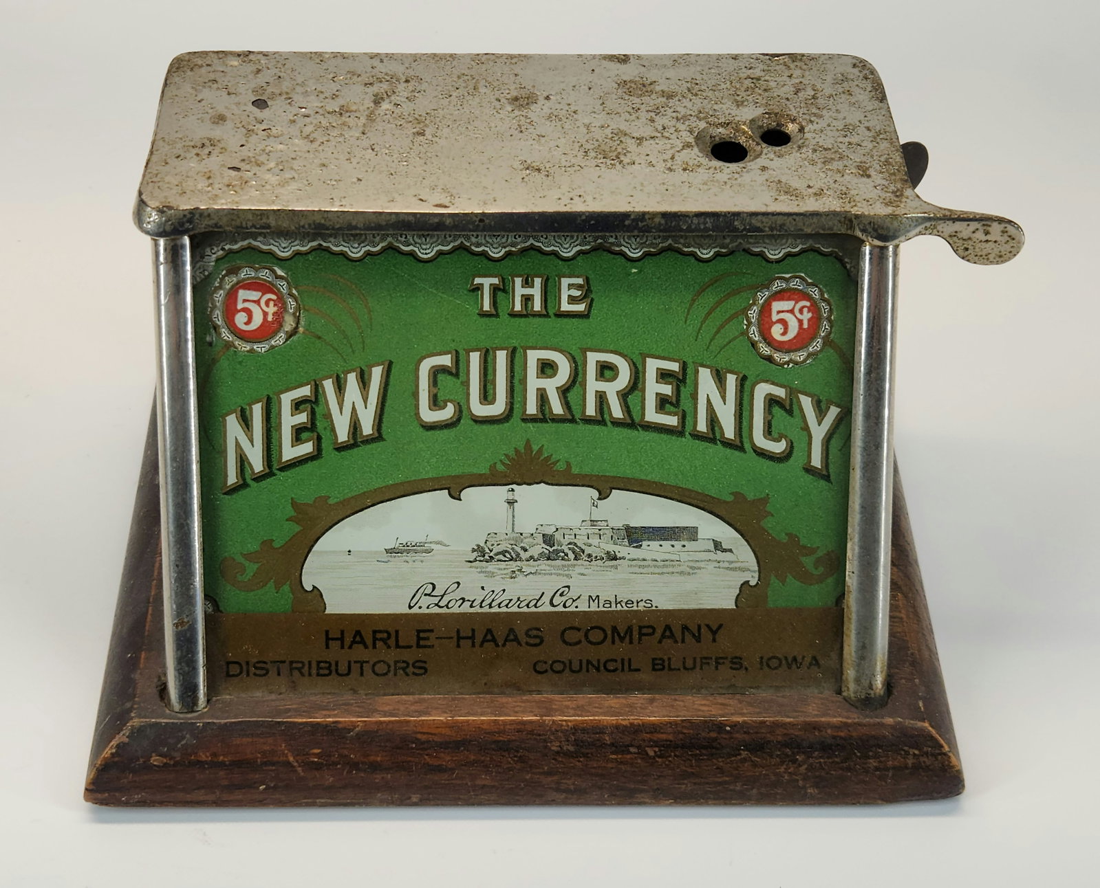 THE NEW CURRENCY TABLE TOP CIGAR CUTTER: REMAINS IN GOOD WORKING CONDITION, SHOWING SOME TYPICAL WEAR.