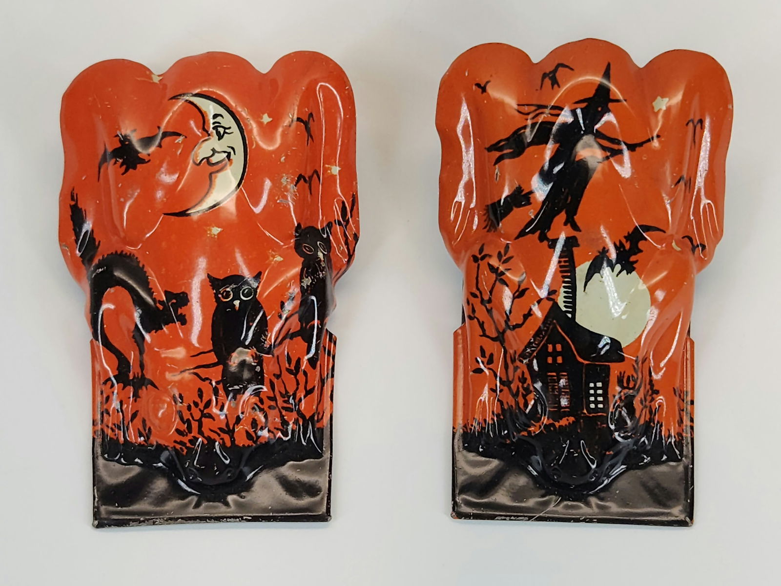 2) METAL HALLOWEEN CLICKERS: BOTH REMAIN IN GOOD CONDITION.