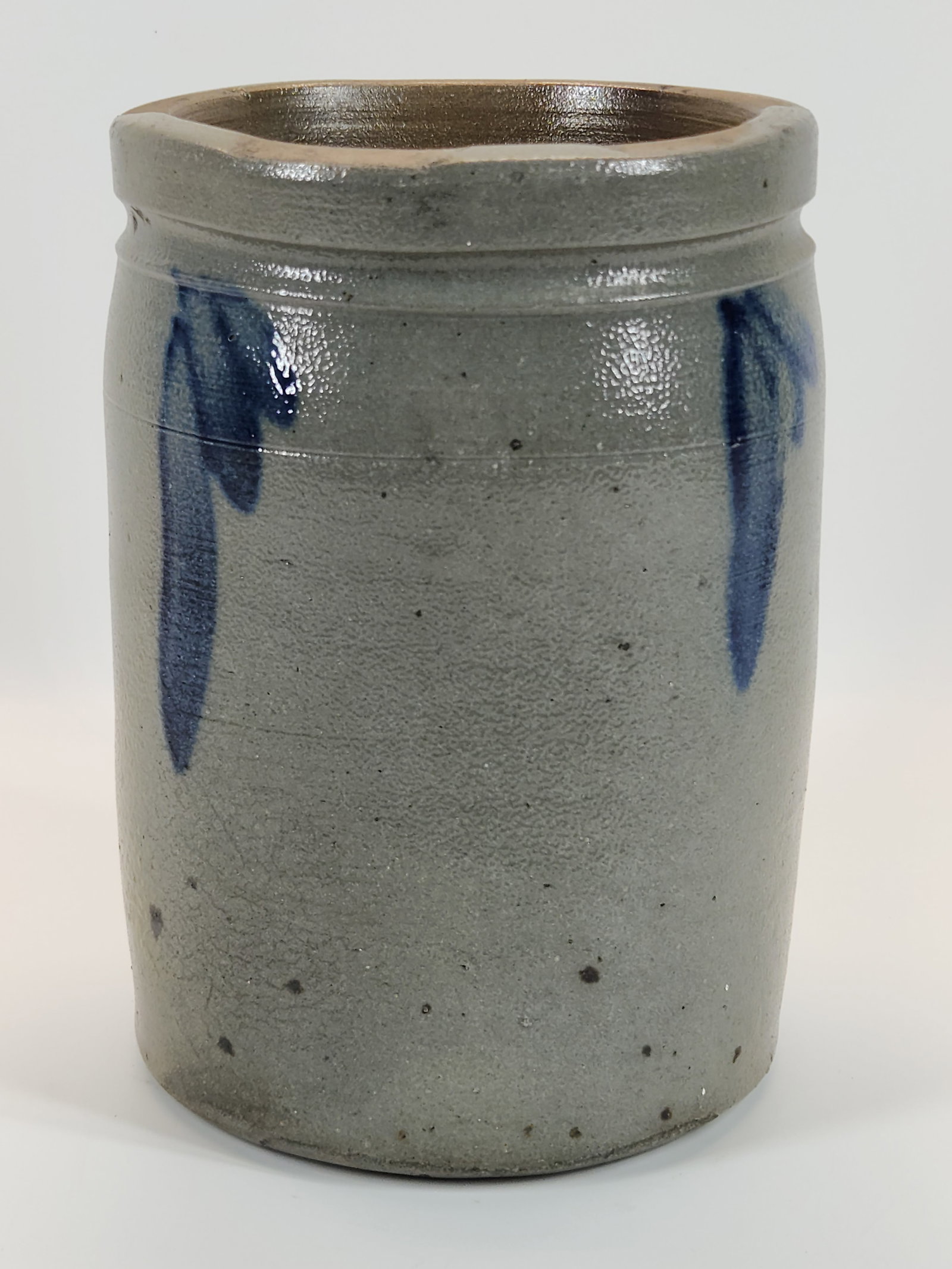 ANTIQUE BLUE DECORATED STONEWARE CROCK (1 of 5)
