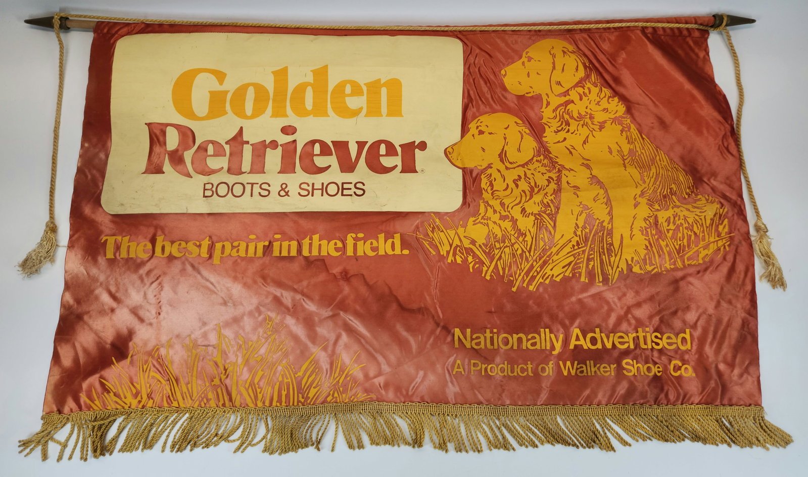 GOLDEN RETRIEVER BOOTS & SHOES RIBBON BANNER: REMAINS IN GOOD CONDITION, SHOWING SOME TYPICAL WEAR. MEASURES APPROXIMATELY 34" LONG.