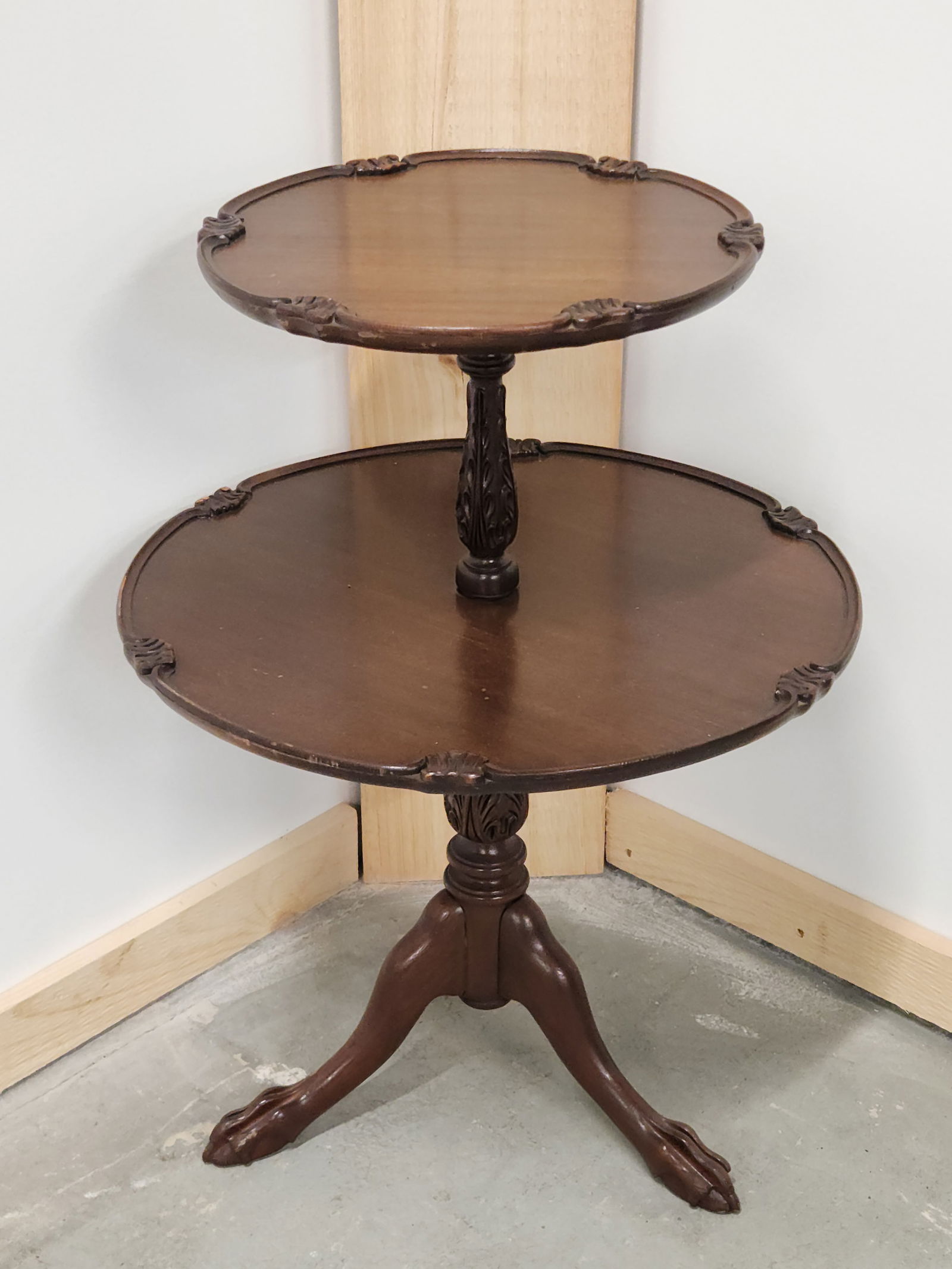 VINTAGE WOOD 2 TIERED STAND (1 of 3)